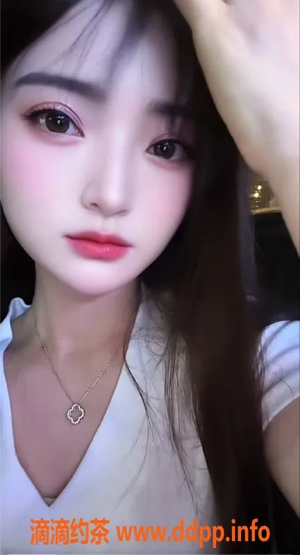 广州楼凤-天河区沐沐，165cm学妹，服务优质，超值体验