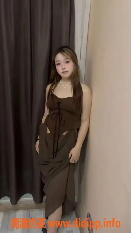 成都楼凤资源信息,成华区小满 160cm微胖B罩杯，18岁嫩妹陪玩