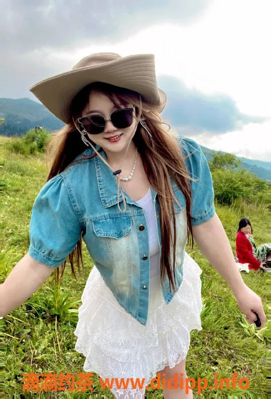 成都楼凤-天府三街小雪，天然大D，500/800等你来体验