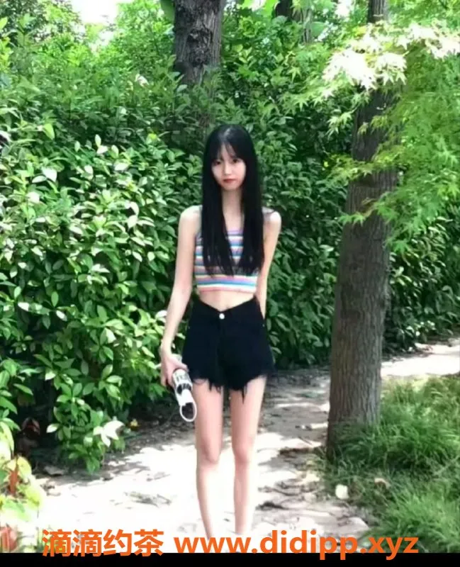 重庆楼凤-九龙坡青舌，165cm, 19岁，19罩杯，完美体验！