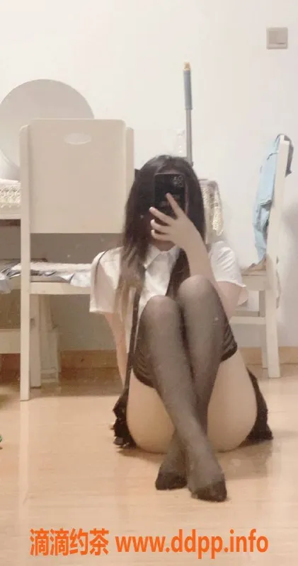 长沙楼凤-天心区24岁田田，160高100体，服务多样