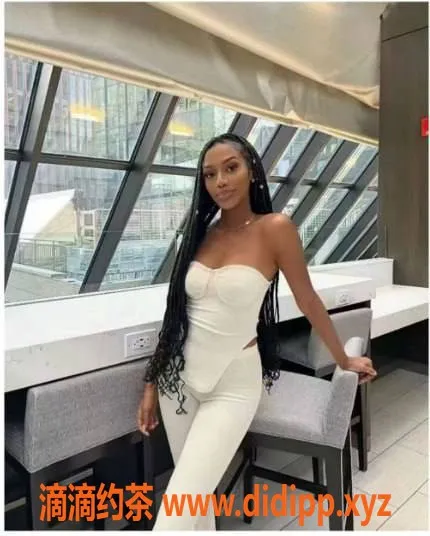 杭州上门服务-西湖区24岁英系美女，172cm，2600元热情服务！