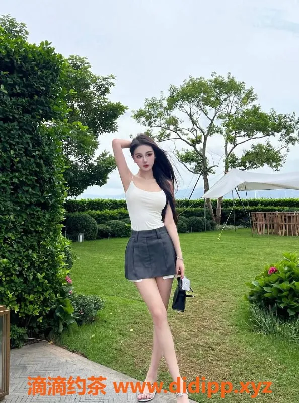 北京楼凤-朝阳双井20岁高学历白幼瘦酥鲤鲤lii