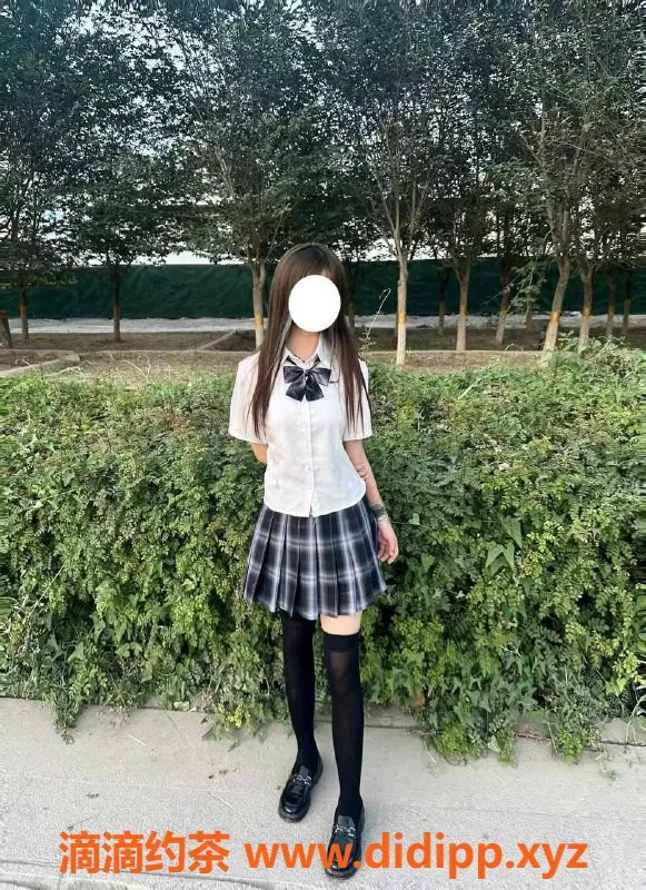 郑州楼凤-郑州二七区jk妹，18岁身高167，低价服务等你来体验！