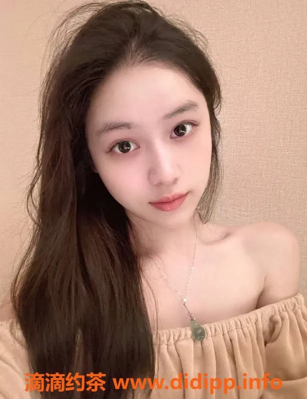 广州楼凤-天河谢囡囡，700元超值服务体验