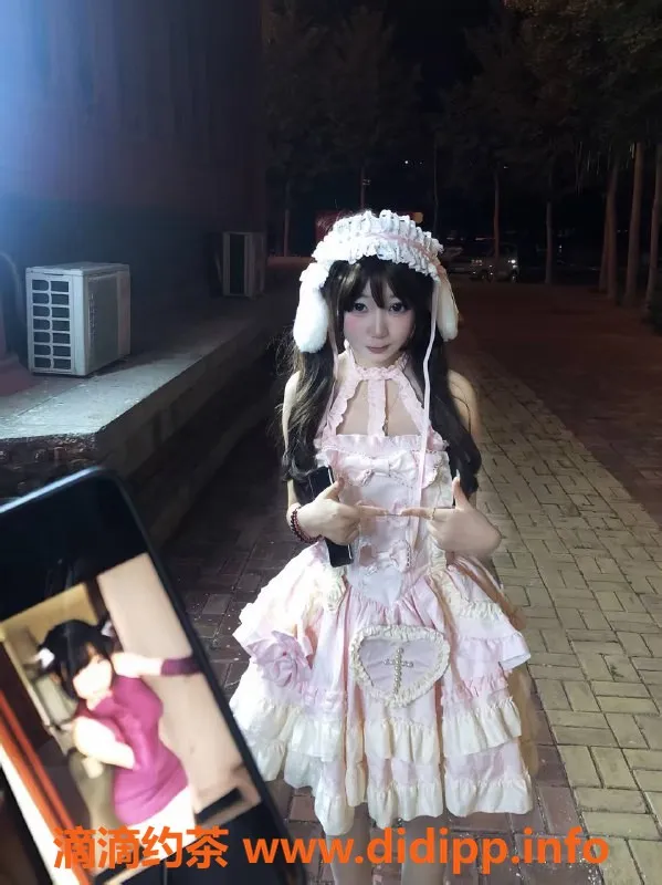 成都楼凤资源信息,成华区桃桃 19岁 B奶 口技不错 550元起