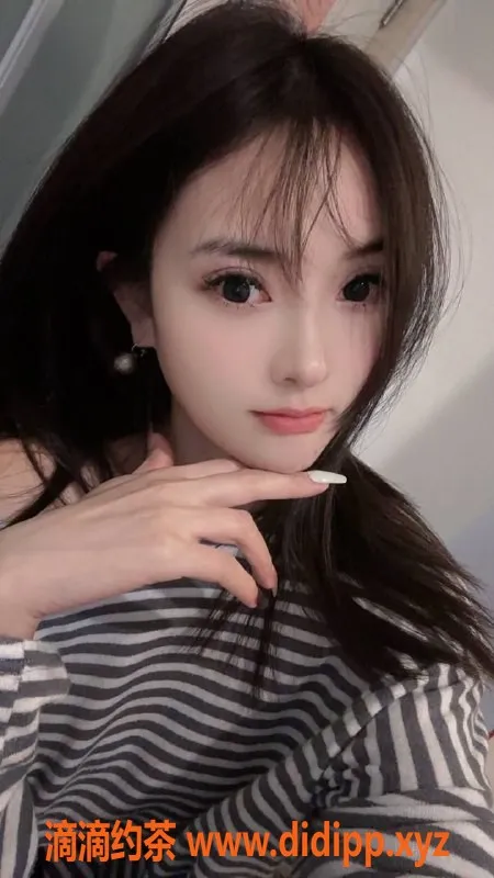 北京楼凤-朝阳嫩妹洛熙，22岁165cm，1000元热情服务