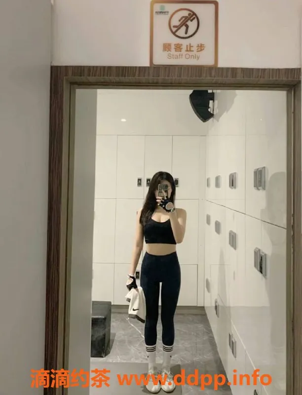 北京楼凤-百子湾嫩妹小小，内衣批发26Z起