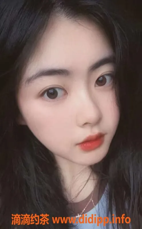 广州楼凤-海珠区25岁妹子 165cm 36D 茶水费500起