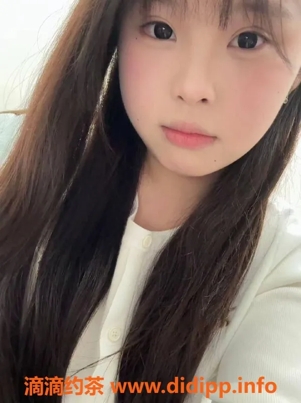 重庆楼凤-江北小不点，18岁D罩杯，48kg，69舌吻服务