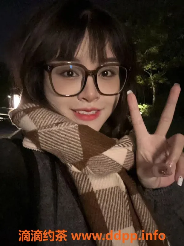 重庆楼凤-晨晨 课费菜单及外出服务一览