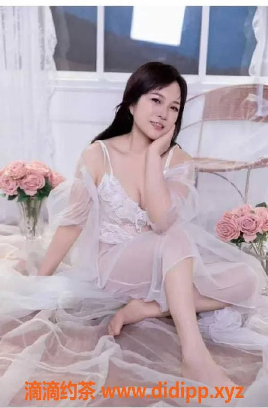 广州楼凤-海珠兰兰32岁身高162cm服务多样，夜间特惠