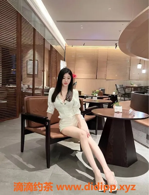 重庆楼凤-南岸喜来登空空工作室，年轻多样服务等你来体验