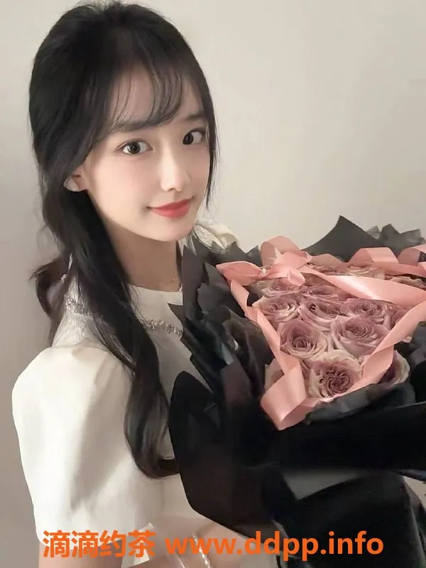 杭州楼凤-夏天，165cm甜美学妹，夜课4500，清新伴浴服务