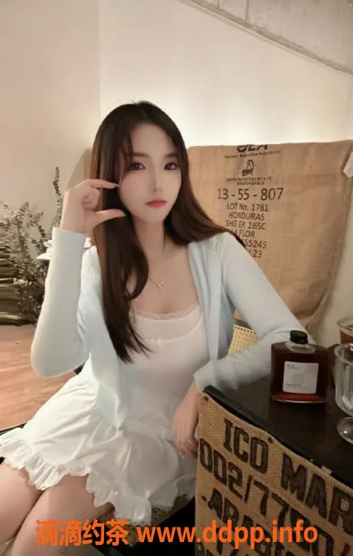 广州楼凤-佛山禅城唐鄢，400p火热约玩中！