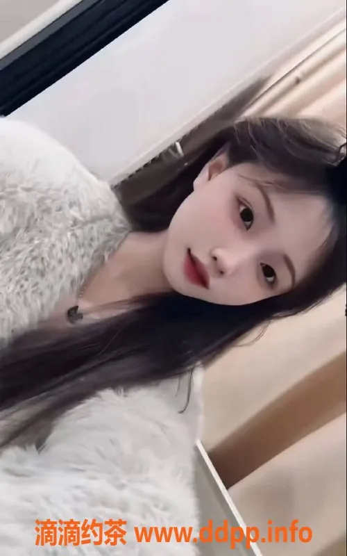 成都楼凤-成华区安安，160cm娇小妹子，18岁C杯热情服务