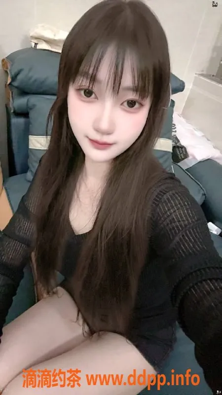 广州楼凤-番禺玲玲，课费600，温柔服务让人沉醉