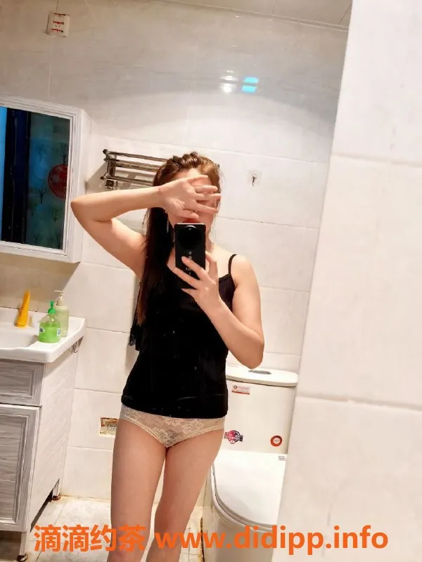 昆明楼凤-西山区露露，600元起，鸳鸯浴服务棒！