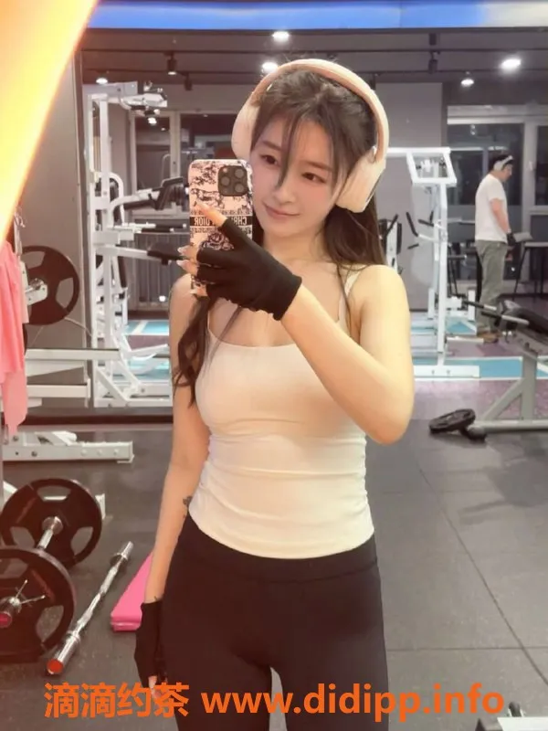 东莞楼凤-东莞南城95小婷，水费299/399，双向服务