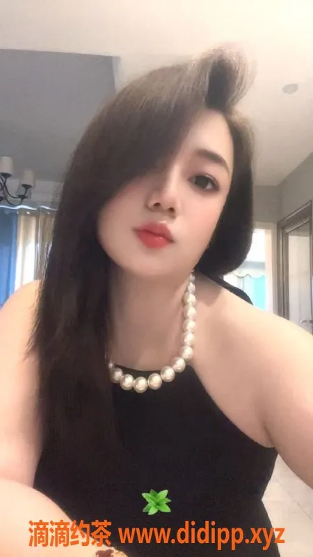 重庆楼凤-渝北湘菇娘，29岁D杯，162cm，113斤！