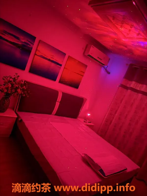 上海抓龙筋-徐汇小芳丨699元体验轻度SM与精油按摩