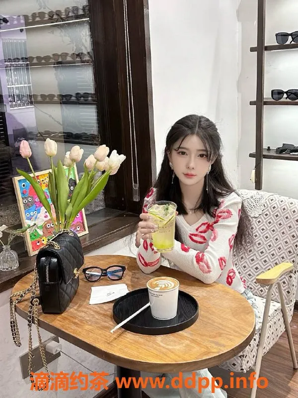 郑州楼凤-郑州金水区推压服务800元，性感舞蹈等你来体验