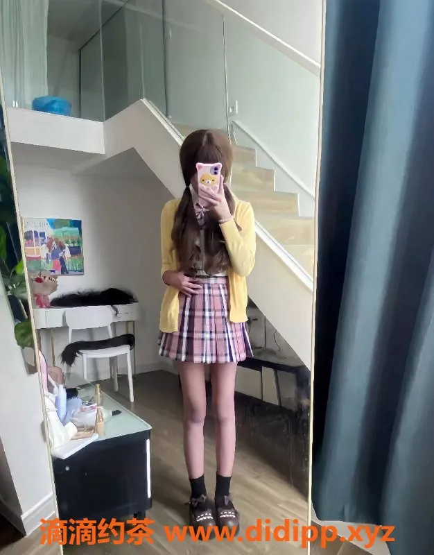 成都楼凤-锦江区倩倩，嫩妹车5P，课时费5/9