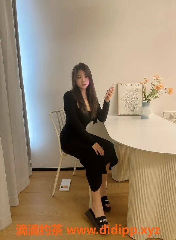 珠海楼凤-香洲酥酥，身材火辣，服务周到，值得一试！