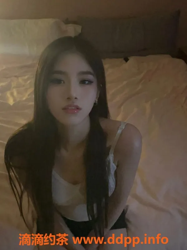 广州楼凤资源信息,广州白云区舒雅，20岁气质女神，身高163cm