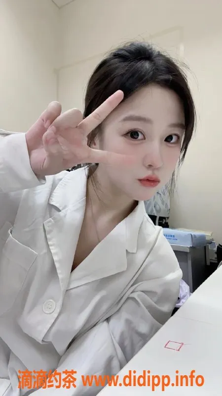 深圳楼凤-深圳罗湖实习小护士月儿，160cm，32C，茶水费低至400