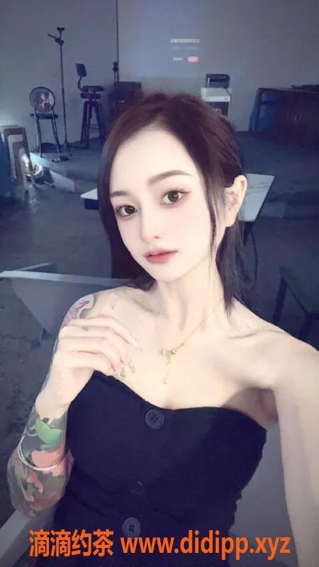 东莞楼凤-塘厦美美，19岁165cm，激情服务等你来享！