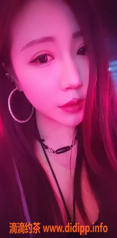 成都楼凤-锦江区御姐莎莎，身材高挑，服务热情