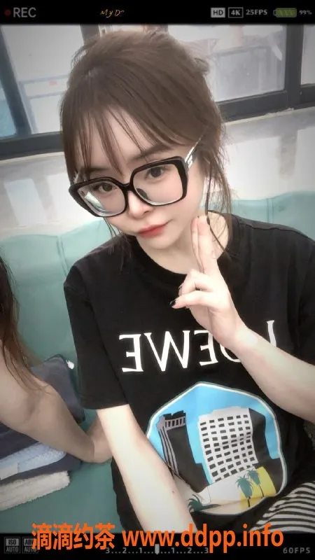 广州楼凤资源信息,天河24岁彤彤，身高162cm，茶水费超优惠