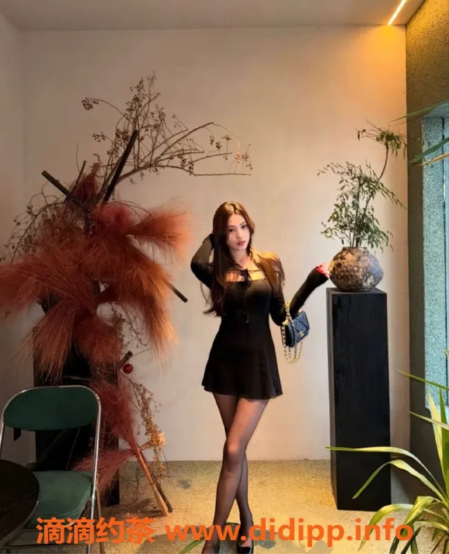 广州楼凤-番禺新人白雪，166cm，25岁，600元茶水费