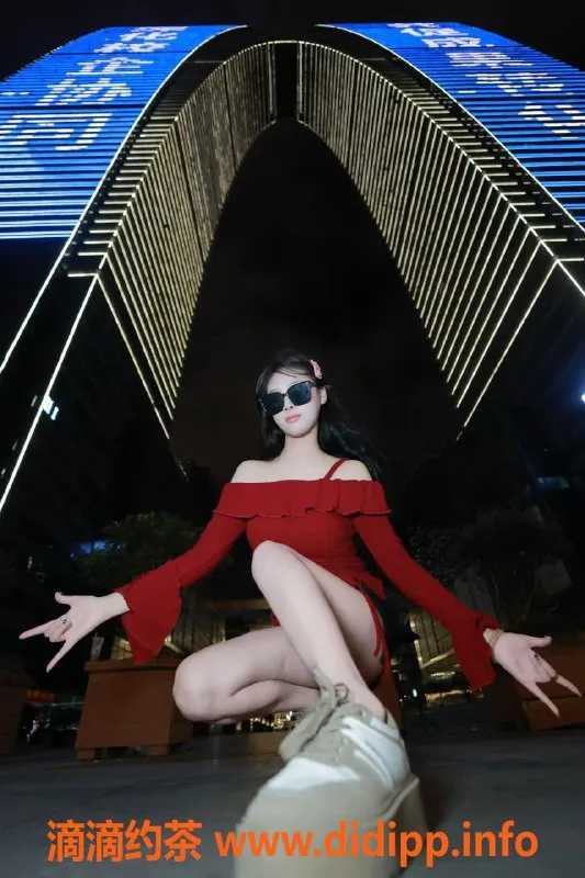 杭州女仆店-杭州东站可可乐女仆服务，自由选择超大亲密体验