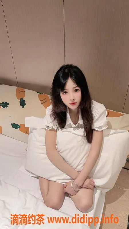 成都上门服务-武侯区冷白皮嫩妹饱饱，7P服务等你来体验！