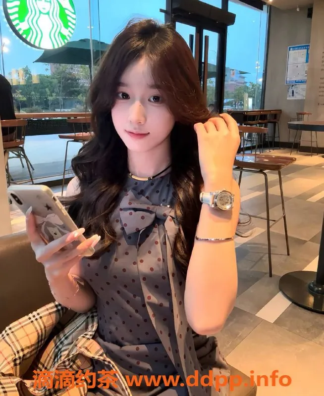 杭州楼凤资源信息,杭州19岁女孩沈嘉玲，天然C+身高167cm