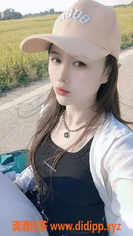 成都楼凤-成华区如烟，28岁优质少妇车，服务9分