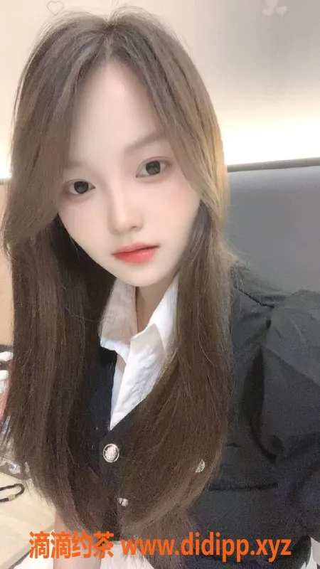 重庆楼凤-渝北诗诗，165cm 100斤 B罩杯 23岁超热情服务