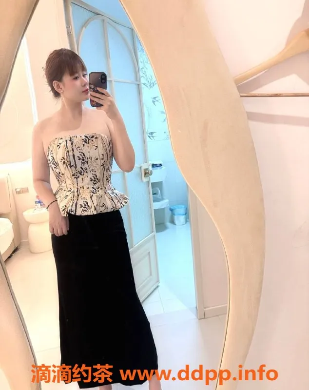 北京楼凤资源信息,朝阳小颖24岁，温柔女友系，身高167，服务1500元