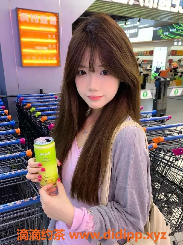 重庆楼凤-江北18岁茜茜，46kg全套服务体验