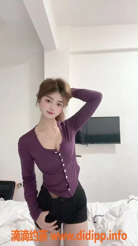 成都楼凤-成华区18岁莜莜，168cm大奶性感妹子，强烈推荐！