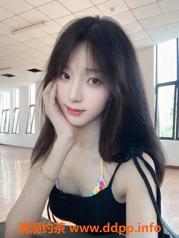 杭州楼凤-洛伊 大一学生 168cm B+胸围 1500可约