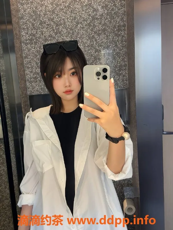 郑州楼凤-郑州璐子萱，27岁身高170，真胸40C热情服务