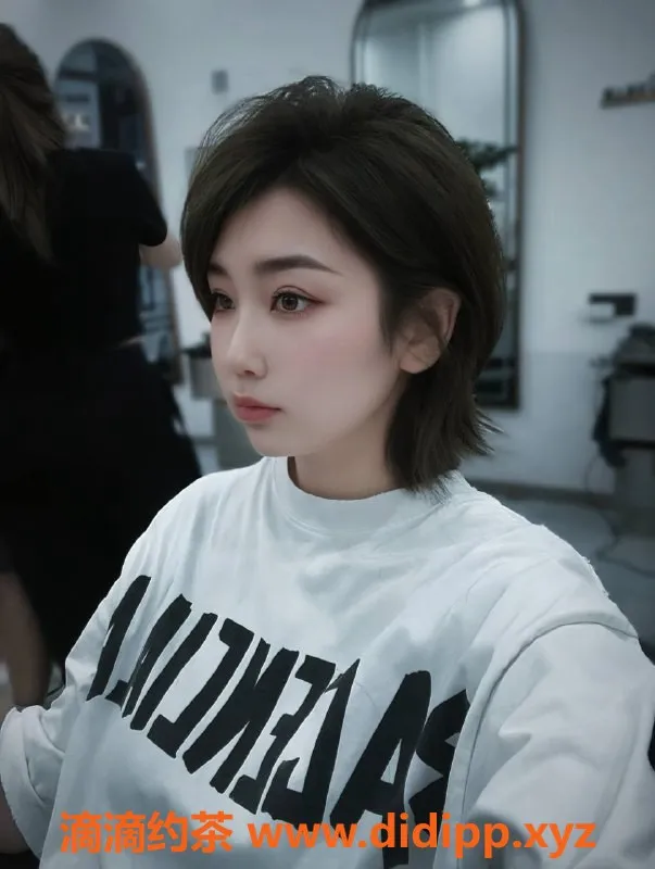 郑州楼凤资源信息,郑州璐子萱，27岁身高170，真胸40C热情服务