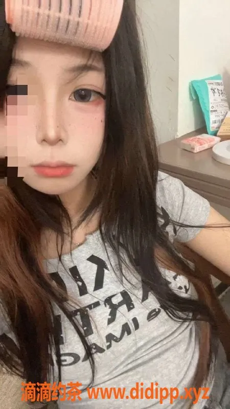 广州上门服务-广州天河嫩妹雯雯，163cm 46kg 18岁