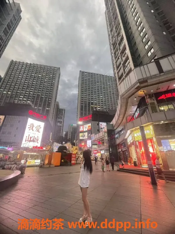 成都楼凤资源信息,天府一街苹果，颜值9.0，服务超赞！