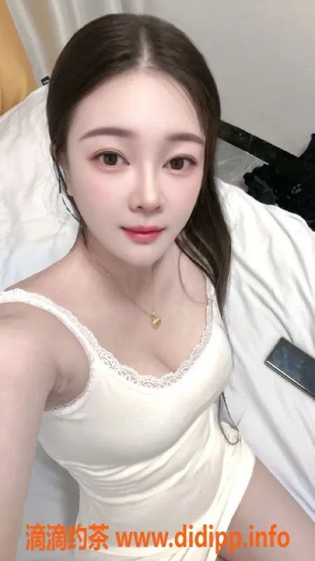 广州楼凤-白云芳芳-26岁 162cm 48kg 36C茶水费实惠