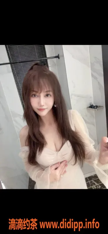 北京楼凤-朝阳莉娜，性感大长腿，口活一流