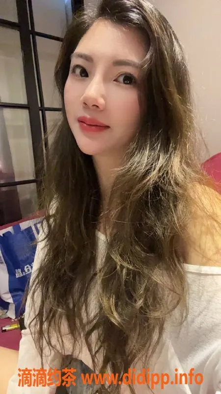 北京楼凤资源信息,朝阳夜精灵，160cm/102斤/38C，爽约1000元